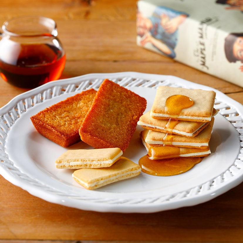 The MAPLE MANIA Maple Gift Set - 18 pieces