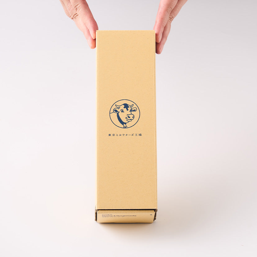 Tokyo Milk Cheese Factory Honey & Gorgonzola Cookies - 9 pieces