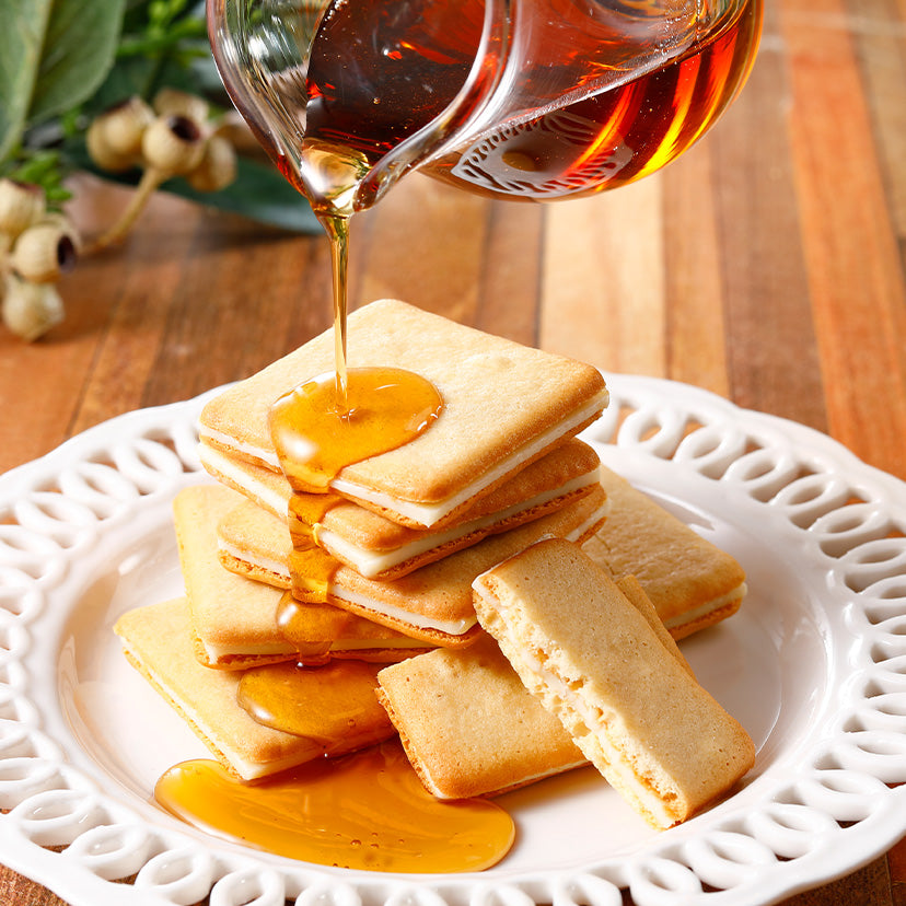 The MAPLE MANIA Maple Butter Cookies - 9 pieces