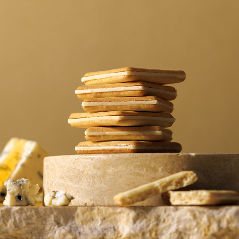 Tokyo Milk Cheese Factory Honey & Gorgonzola Cookies - 9 pieces