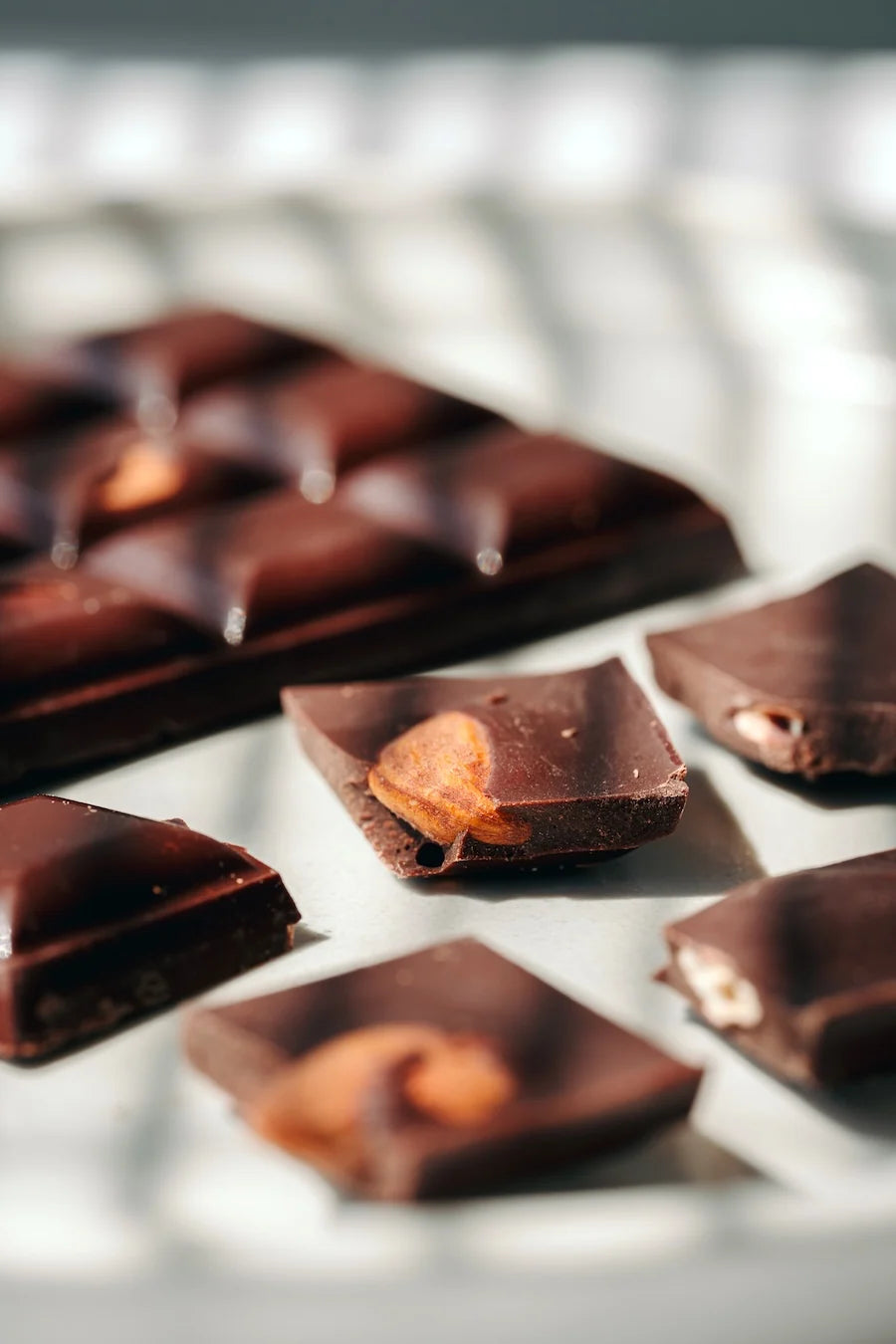 green bean to bar Chocolate Bar - CHUAO 70% -ALMOND-