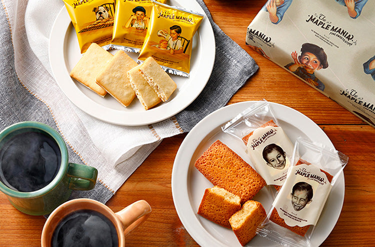 The MAPLE MANIA Maple Gift Box - 18 pieces